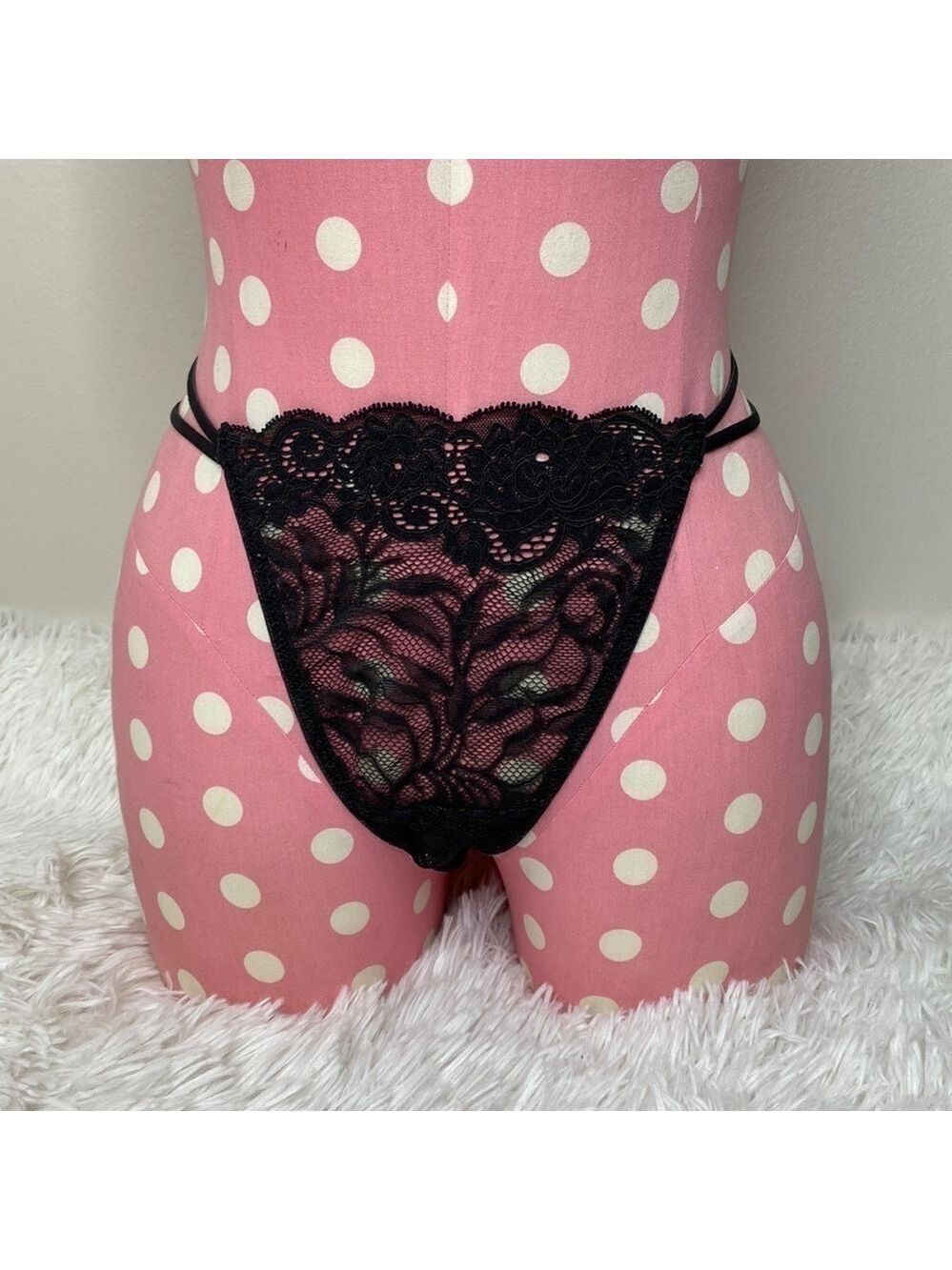 90’s vintage Victoria’s Secret black high waisted lace thong